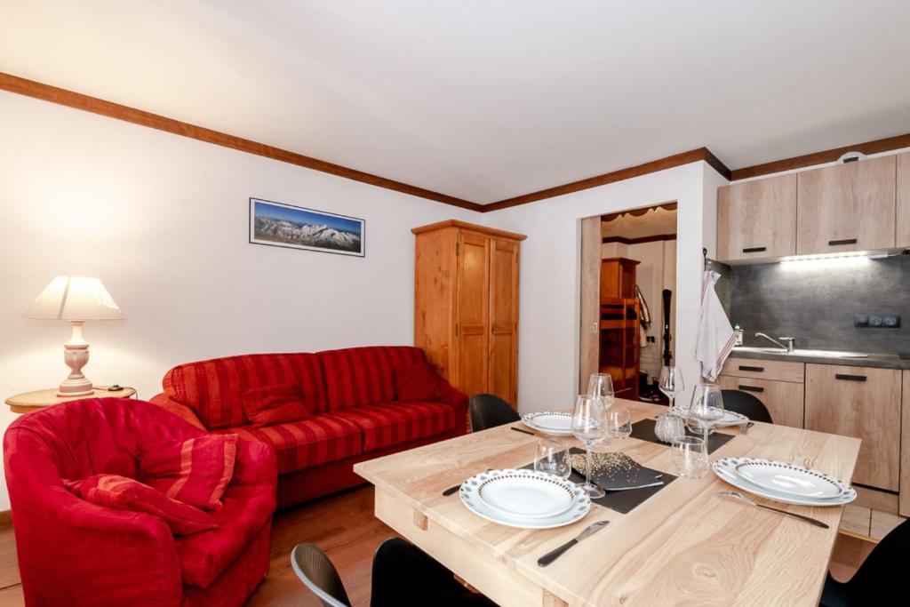 Family Apt With Superb View On The Mont Blanc appartement pied des pistes 2