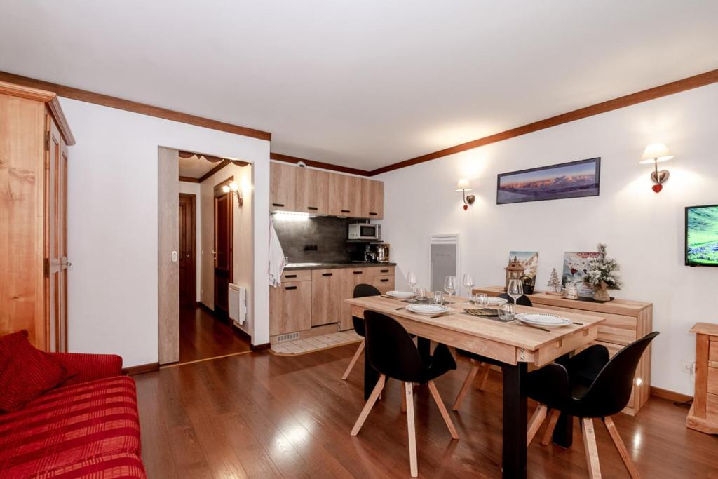 Family Apt With Superb View On The Mont Blanc appartement pied des pistes 4