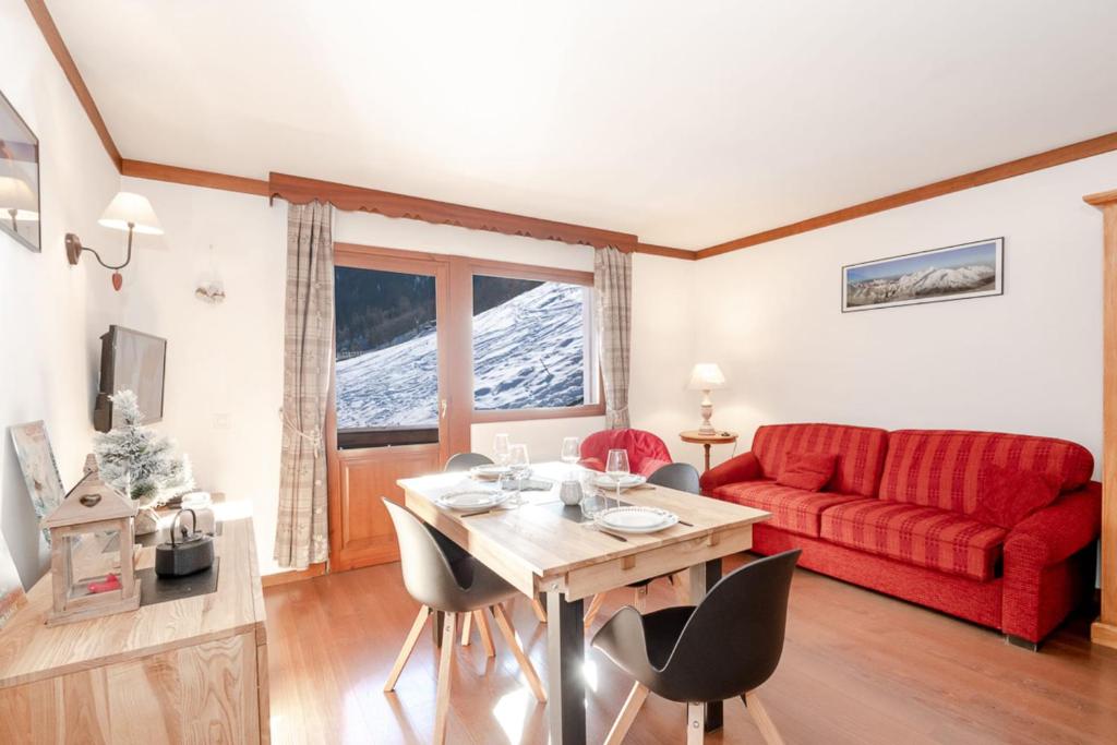 Family Apt With Superb View On The Mont Blanc appartement pied des pistes