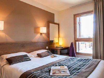 Flaine prime ski in ski out Apartment hotel pied des pistes 1