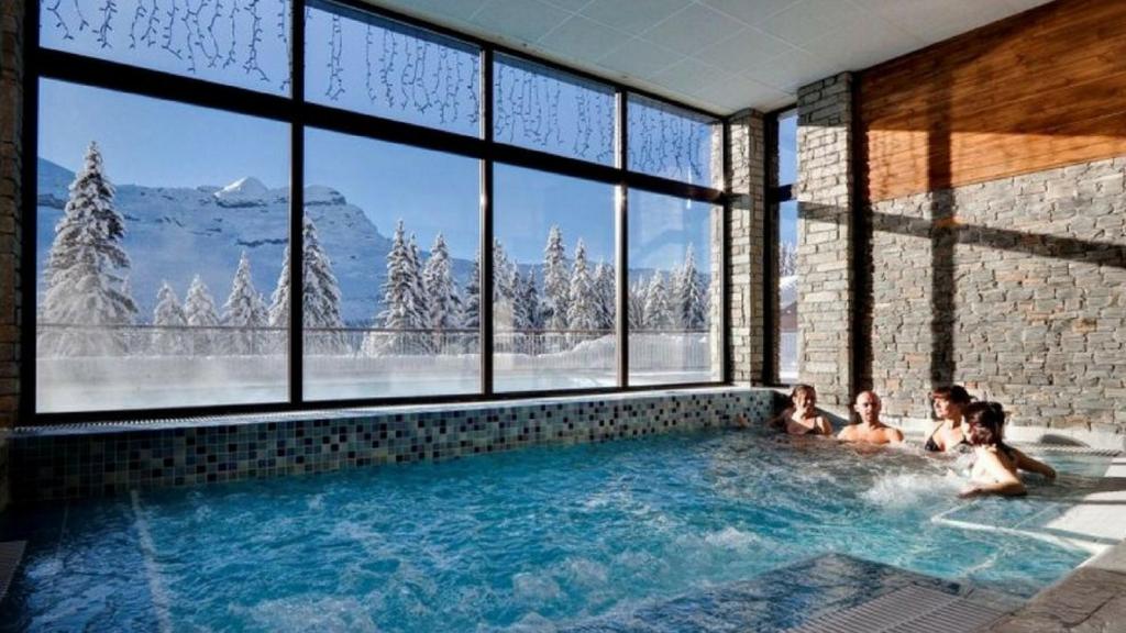 Flaine prime ski in ski out Apartment hotel pied des pistes 3