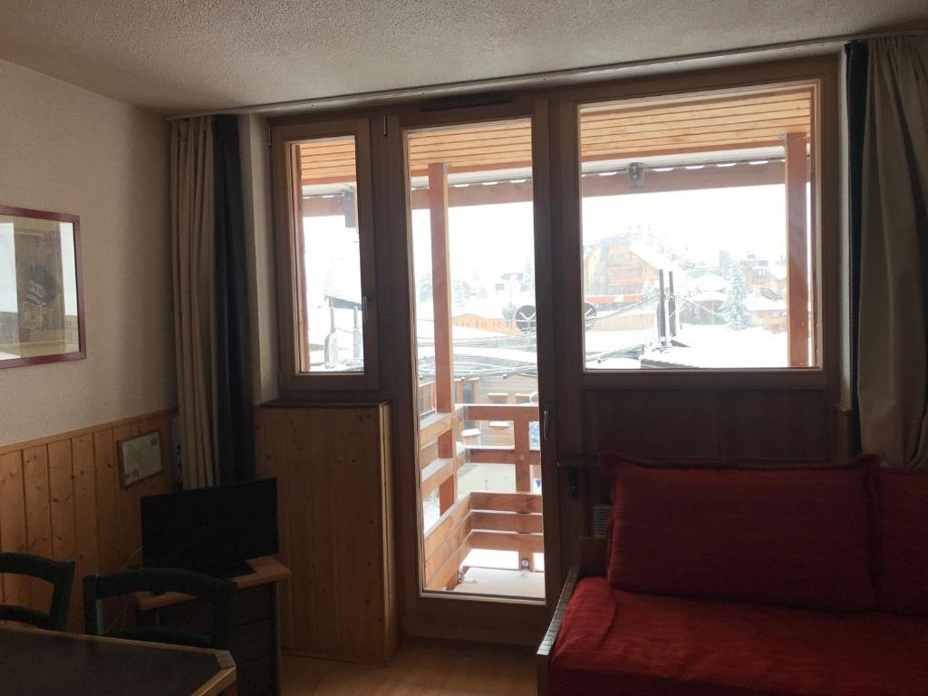 Fontaines Blanches 320 appartement pied des pistes 11