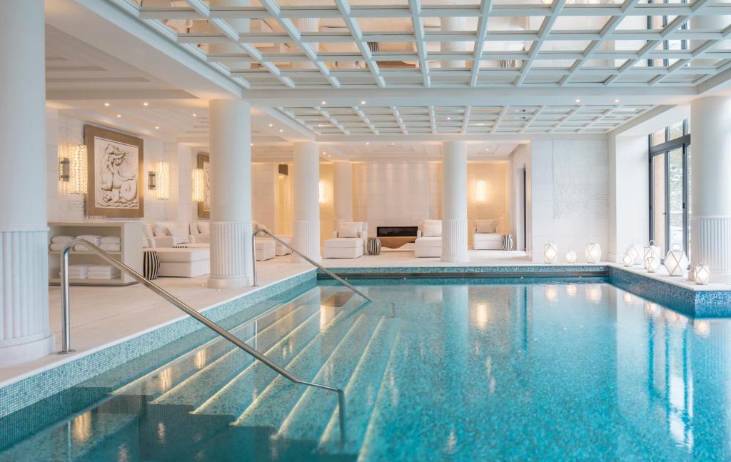 Four Seasons Hotel Megeve hotel pied des pistes 3