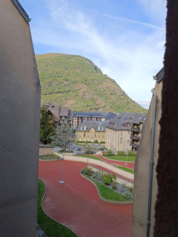 Frolise T2 centre wifi parking couvert gratuit 4 personnes appartement pied des pistes 13