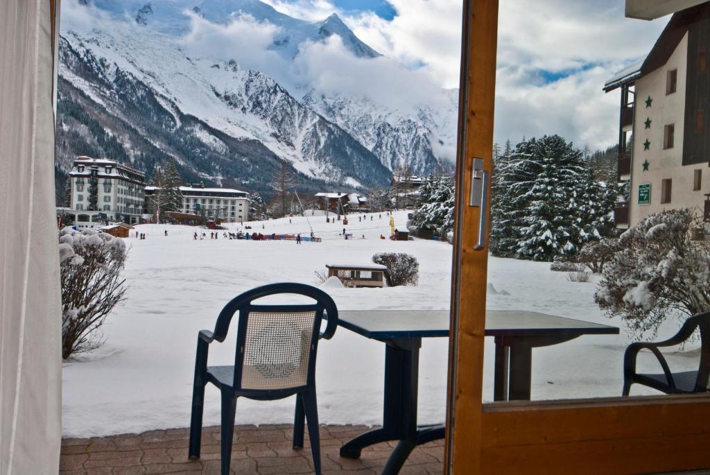 Front Ski Slope Chamonix Apartment appartement pied des pistes