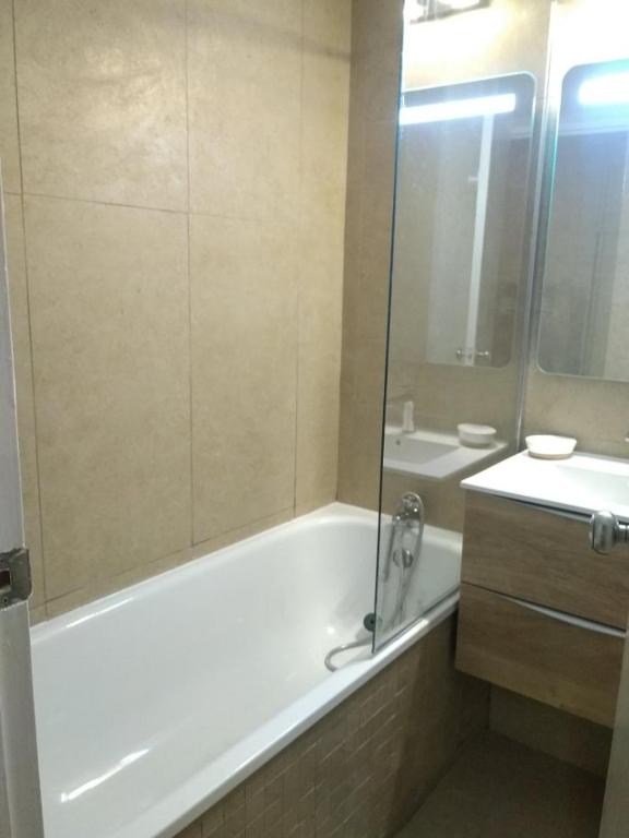 Front de Neige Isola 2000 appartement pied des pistes 18