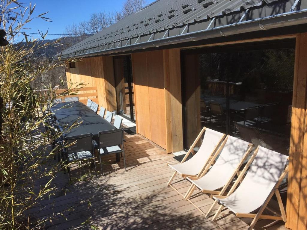 GITE LES TERRASSES 2 gite pied des pistes 12