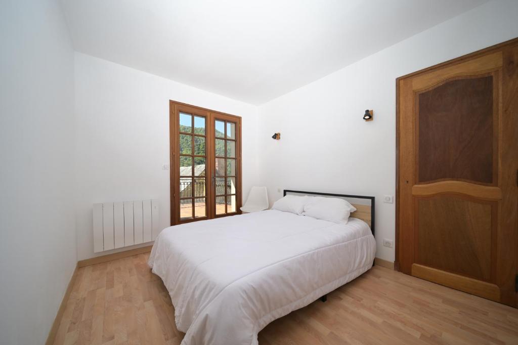 Gite 10 Personnes Boutx gite pied des pistes 6