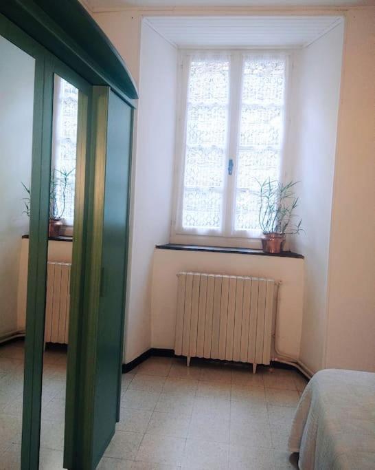 Gite et jardin en bord de riviere appartement pied des pistes 12