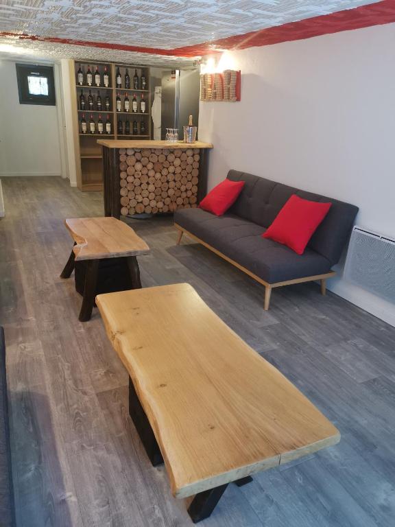 Grand Chalet St Lary centre 13 a 15 pers chalet pied des pistes 12