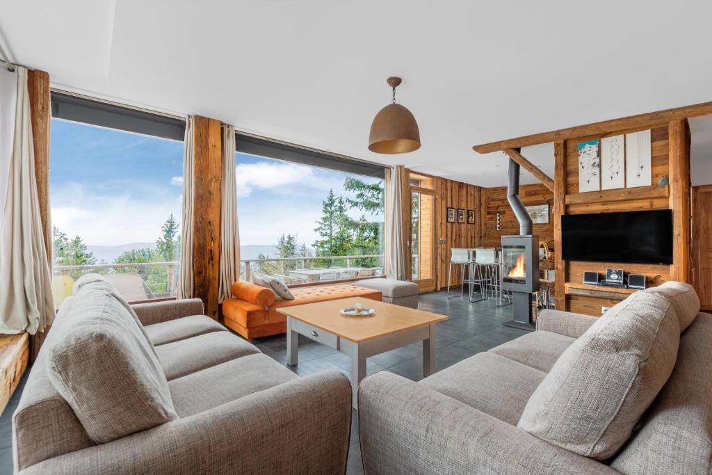 Grand Chalet Standing Avec Jacuzzi a Chamrousse ski 1750 chalet pied des pistes 3