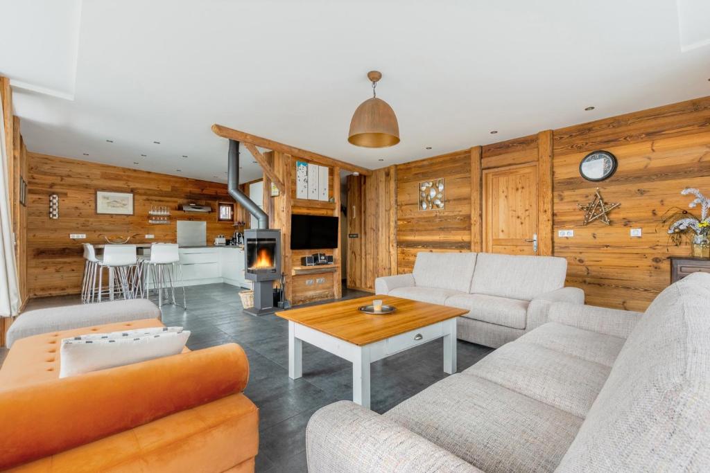 Grand Chalet Standing Avec Jacuzzi a Chamrousse ski 1750 chalet pied des pistes 9