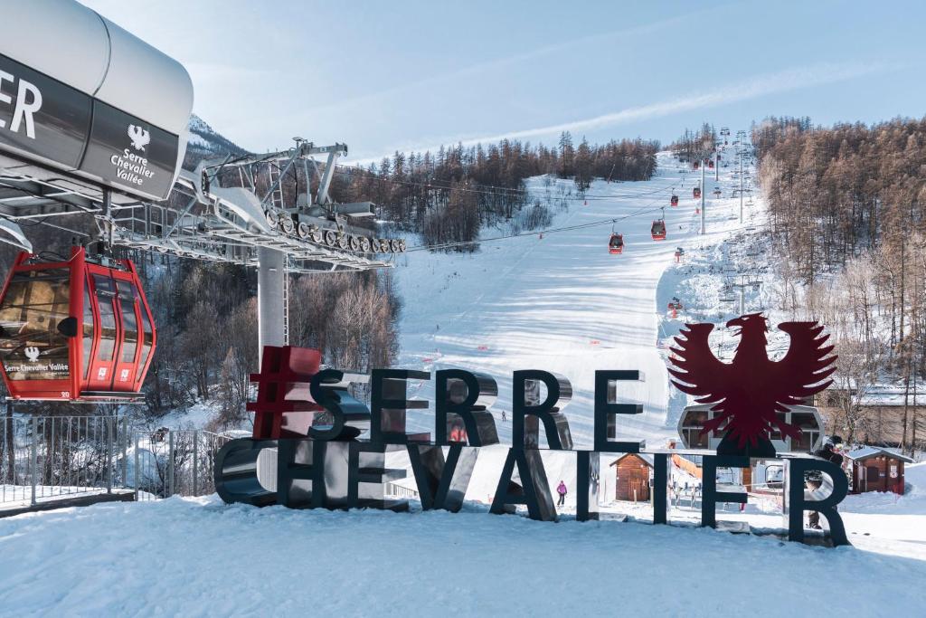 Grand Hotel Spa NUXE Serre Chevalier hotel pied des pistes 9