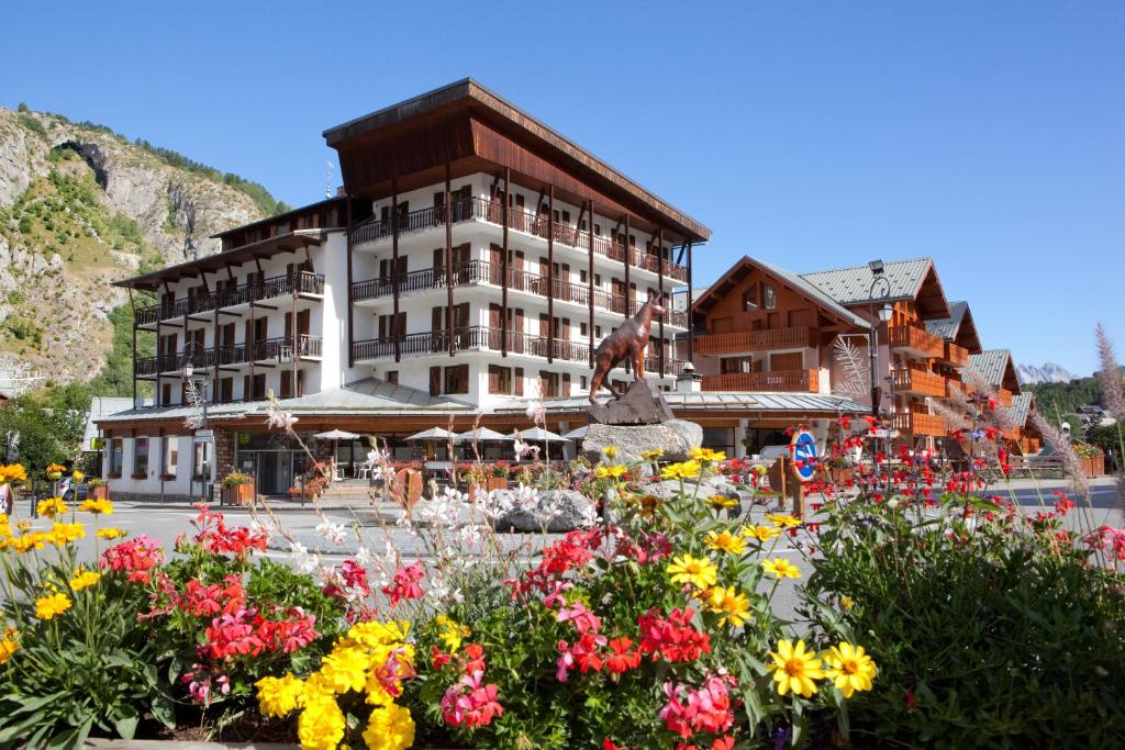 Grand Hotel de Valloire et du Galibier hotel pied des pistes 18