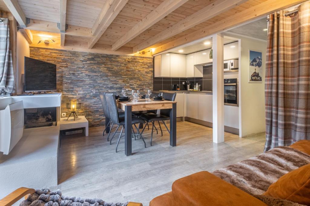 Grand Roc A 3 bedrooms Apartment Next to skilift By Cozee Rentals appartement pied des pistes 7