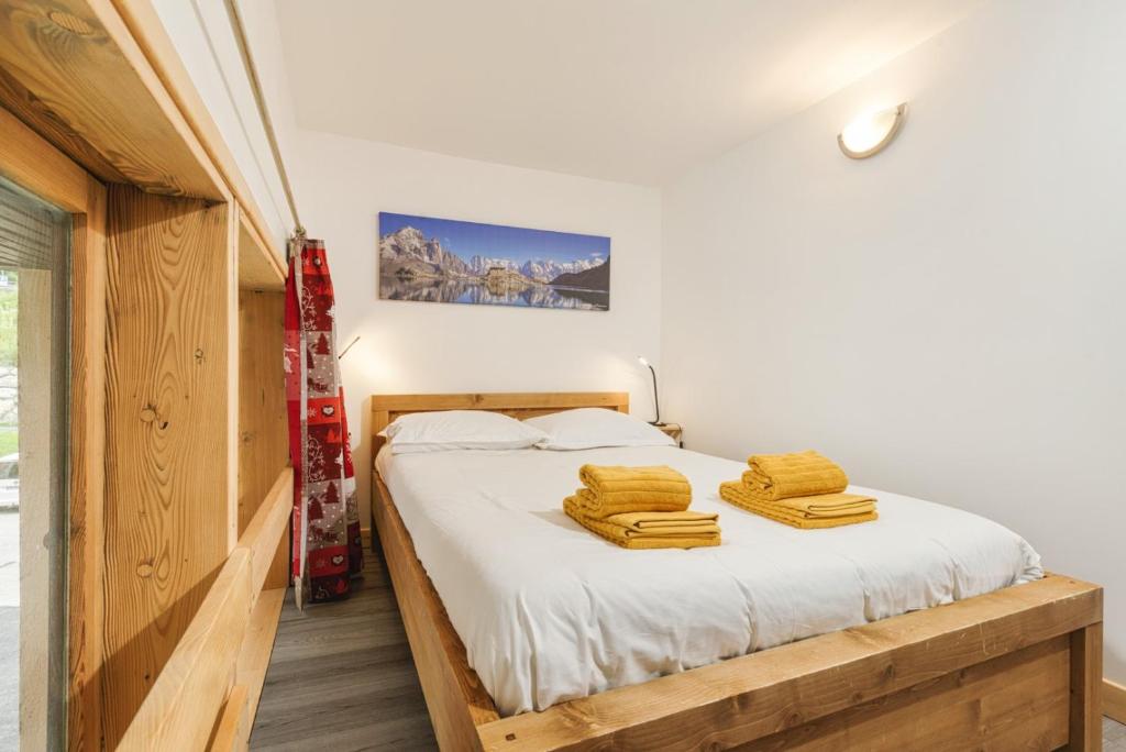 Grand Roc C Modern Apart 2BR Close to Grand Montets Lift By Cozee Rentals appartement pied des pistes 6
