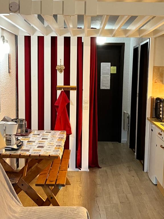 Grand Studio VILLARD DE LANS Les Glovettes appartement pied des pistes 18