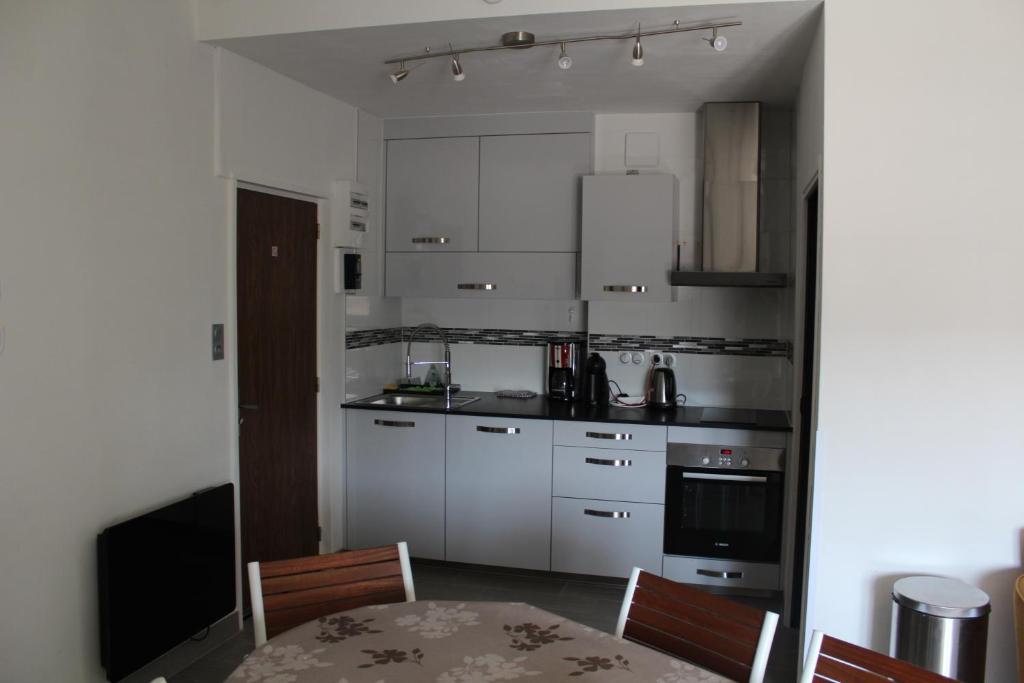 Grand Studio renove tout confort belles prestations Residence du Bois de lOurs appartement pied des pistes 13