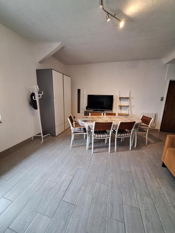 Grand Studio renove tout confort belles prestations Residence du Bois de lOurs appartement pied des pistes 4