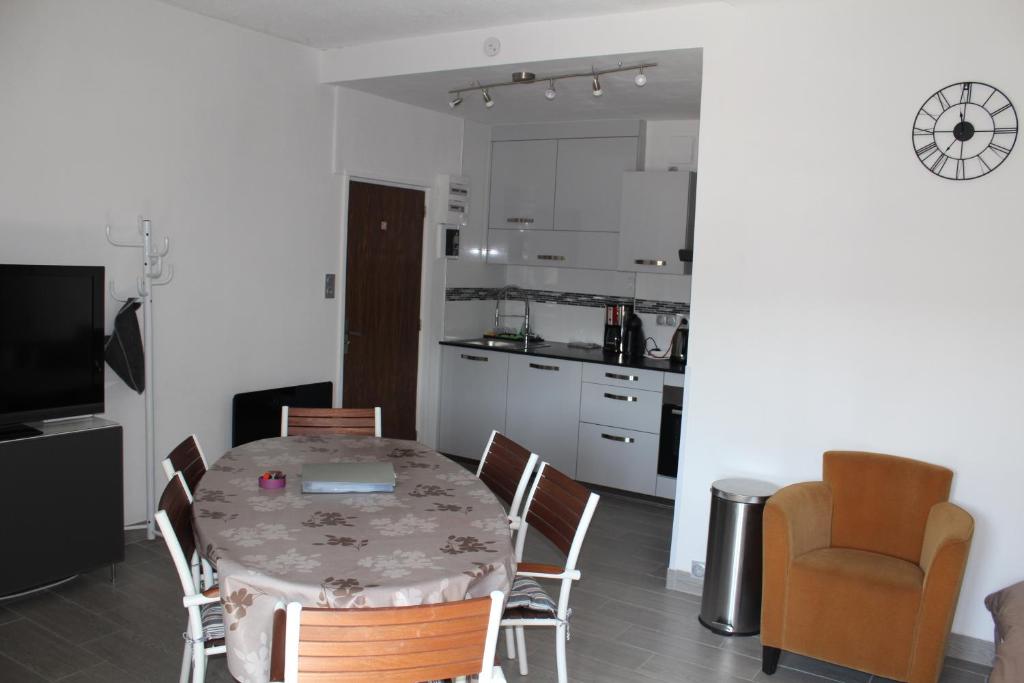 Grand Studio renove tout confort belles prestations Residence du Bois de lOurs appartement pied des pistes 9