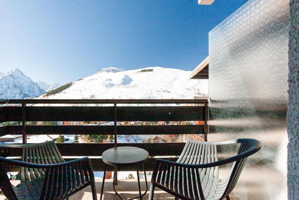 HOTEL TURAN hotel pied des pistes 12