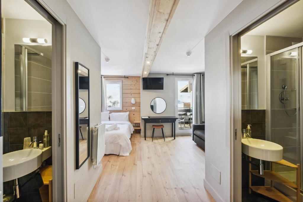 HOTEL TURAN hotel pied des pistes 2