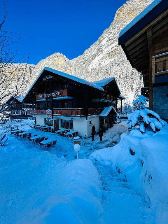 Hameau des Prodains Hotel hotel pied des pistes 9