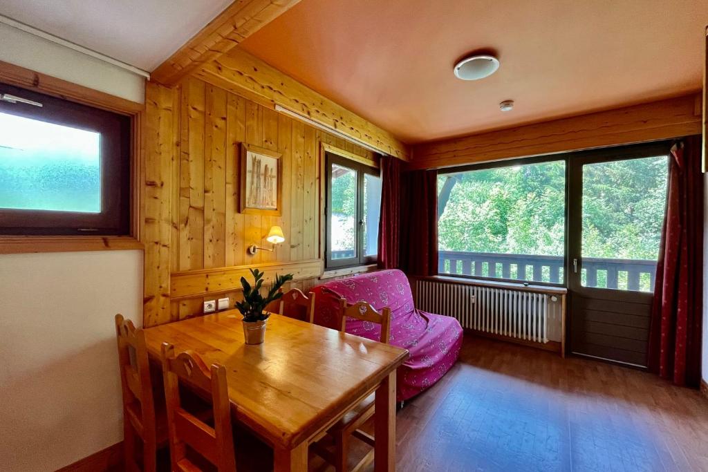 Haven of peace with balcony in Combloux appartement pied des pistes 2
