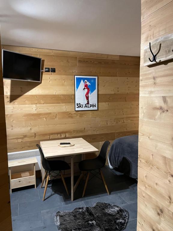 Home Vars. Le studio appartement pied des pistes 3