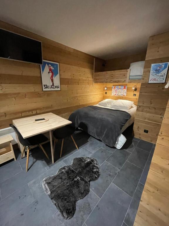Home Vars. Le studio appartement pied des pistes 5