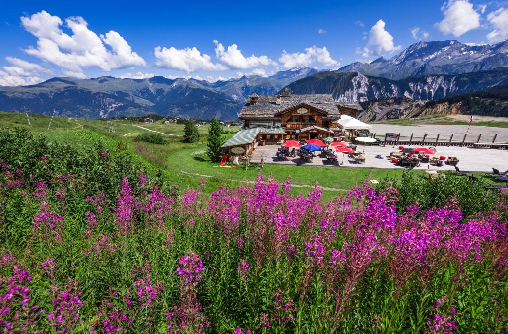 Hotel 3 etoiles Restaurant Le Pilatus Courchevel hotel pied des pistes 14