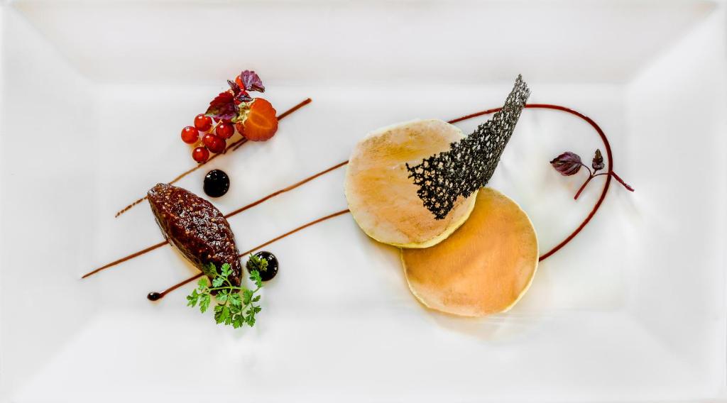 Hotel 3 etoiles Restaurant Le Pilatus Courchevel hotel pied des pistes 15