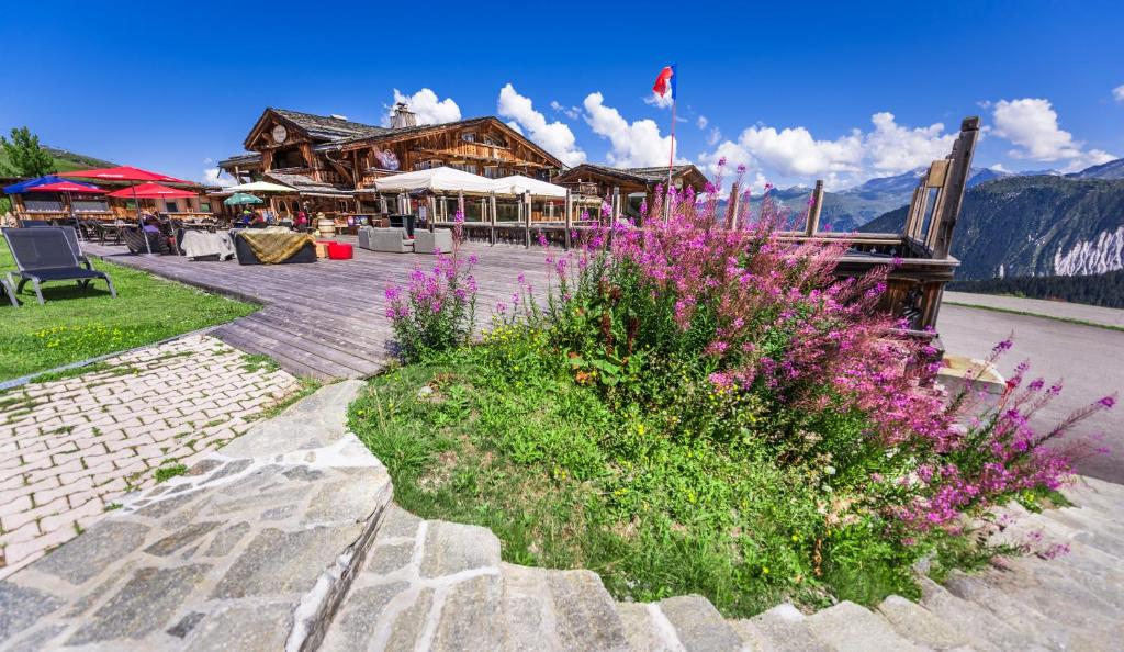 Hotel 3 etoiles Restaurant Le Pilatus Courchevel hotel pied des pistes 17