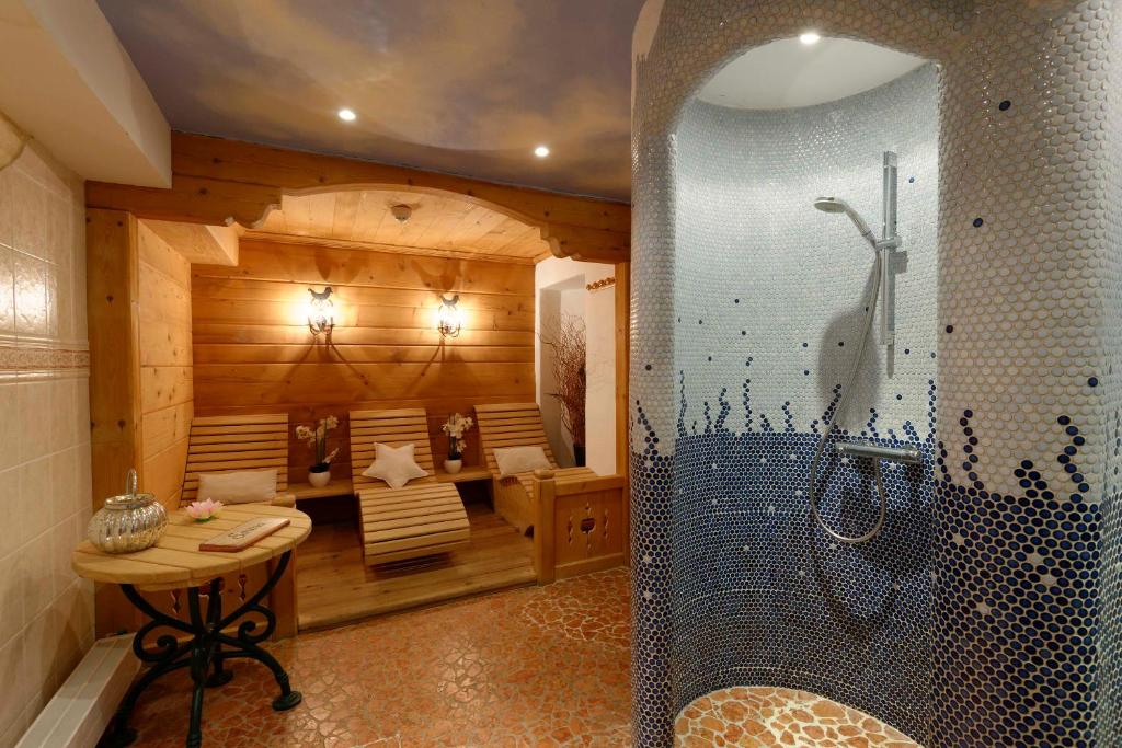 Hotel 3 etoiles Restaurant Le Pilatus Courchevel hotel pied des pistes 19