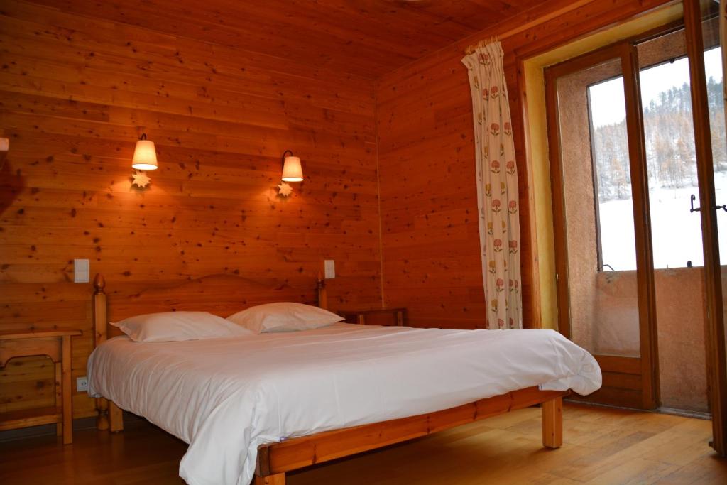 Hotel Alpis Cottia hotel pied des pistes 1