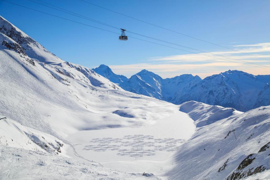 Hotel Au Chamois dOr by Les Etincelles hotel pied des pistes 10