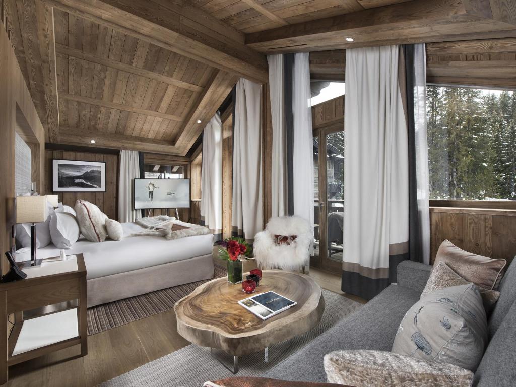 Hotel Barriere Les Neiges Courchevel hotel pied des pistes 1