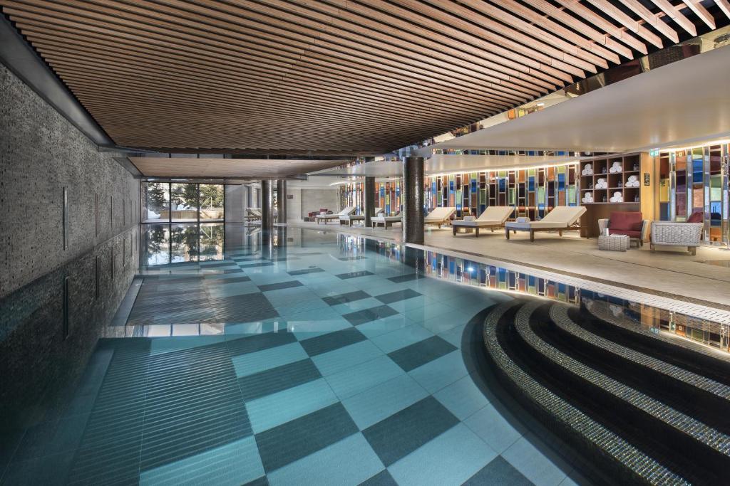 Hotel Barriere Les Neiges Courchevel hotel pied des pistes 2