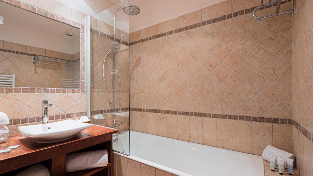 Hotel Carlina by Les Etincelles hotel pied des pistes 17