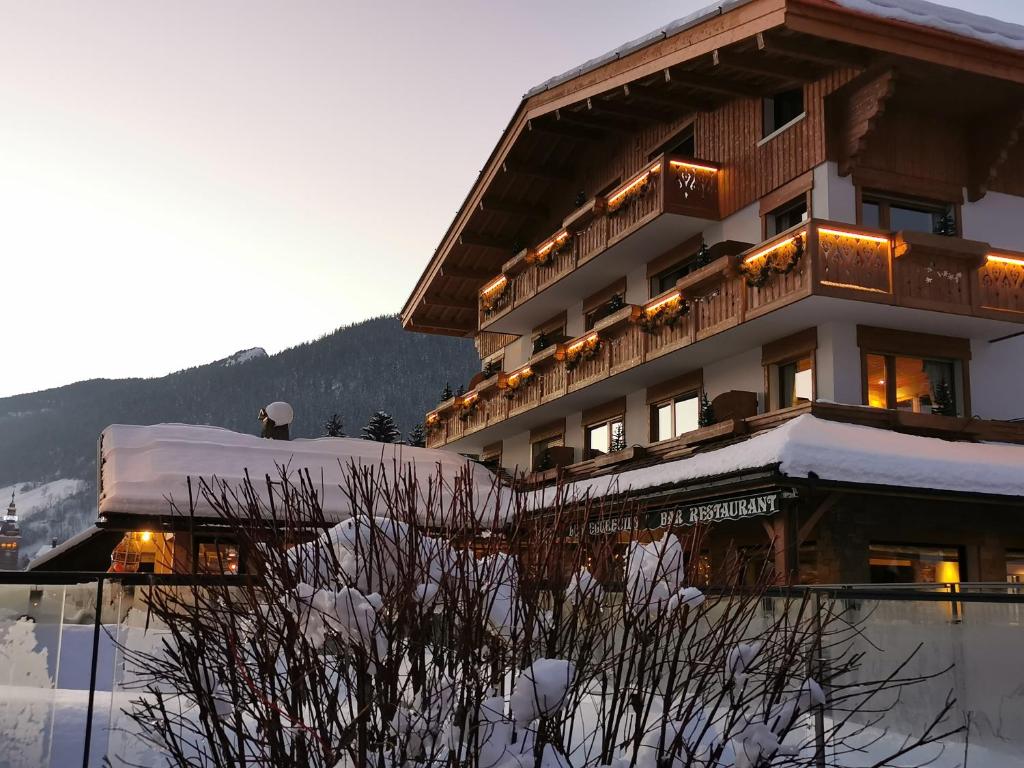 Hotel Chalet Les Ecureuils Restaurant Sauna Spa Garage hotel pied des pistes 10