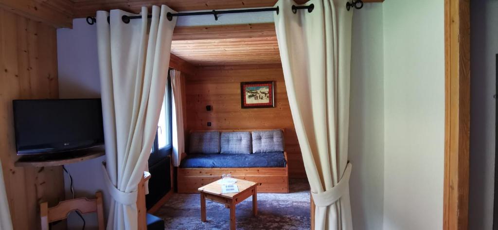 Hotel Chalet Les Ecureuils Restaurant Sauna Spa Garage hotel pied des pistes 17