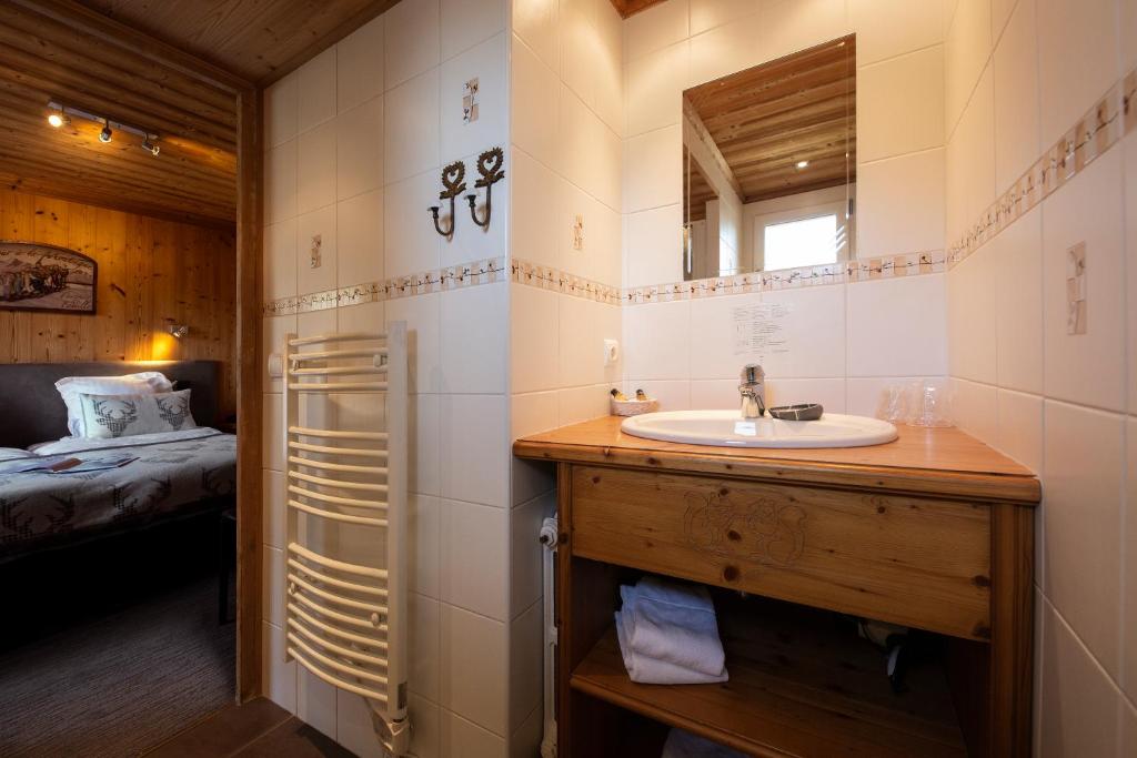 Hotel Chalet Les Ecureuils Restaurant Sauna Spa Garage hotel pied des pistes 18