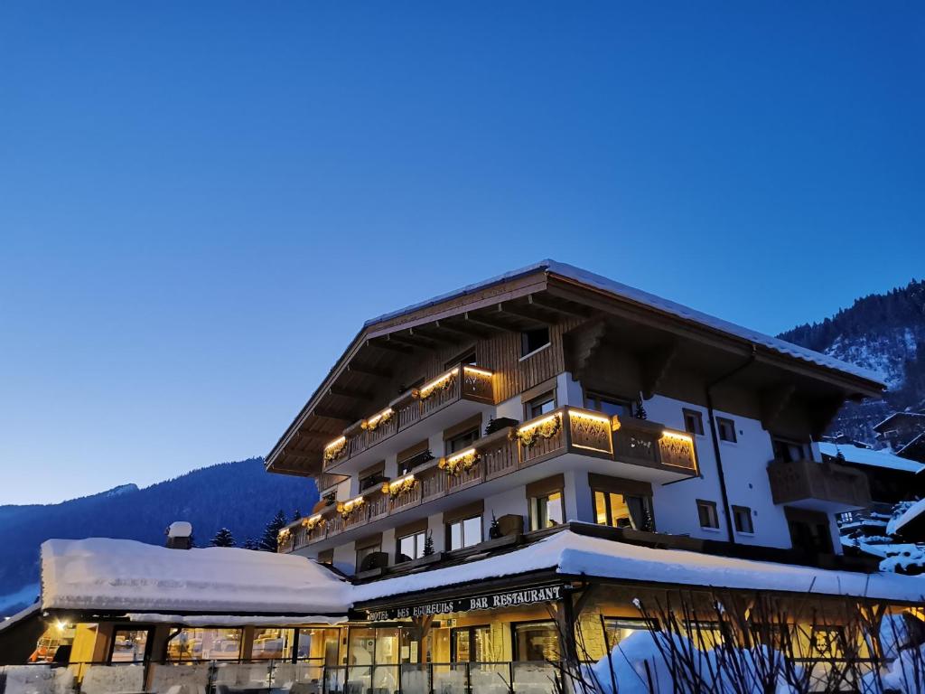 Hotel Chalet Les Ecureuils Restaurant Sauna Spa Garage hotel pied des pistes