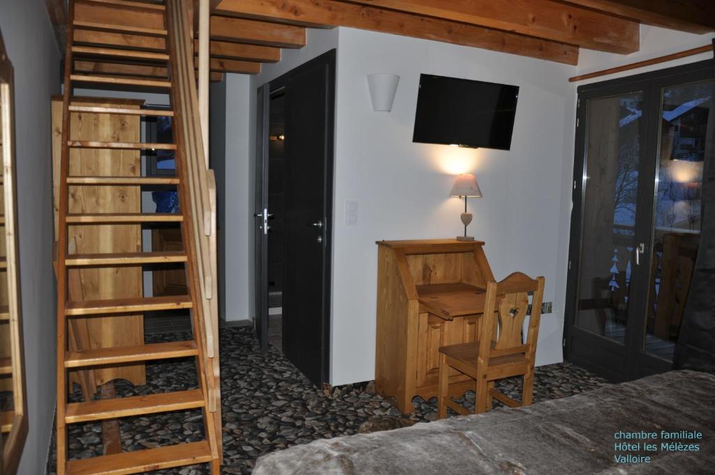 Hotel Chalet les Melezes hotel pied des pistes 4