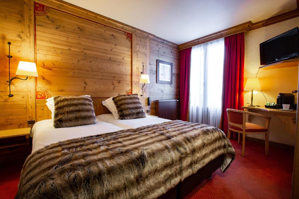 Hotel Champs Fleuris Morzine hotel pied des pistes 1