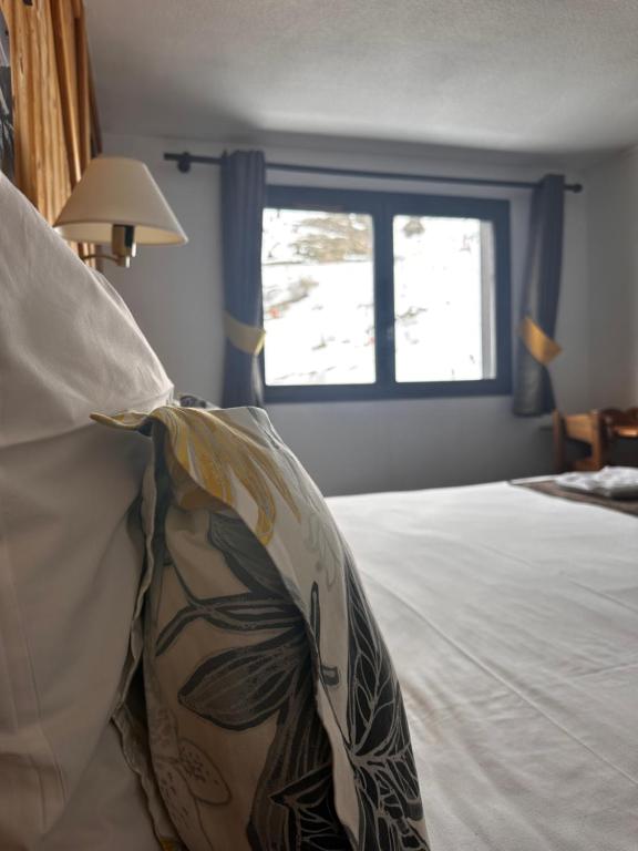 Hotel Club Les Carrettes hotel pied des pistes 18