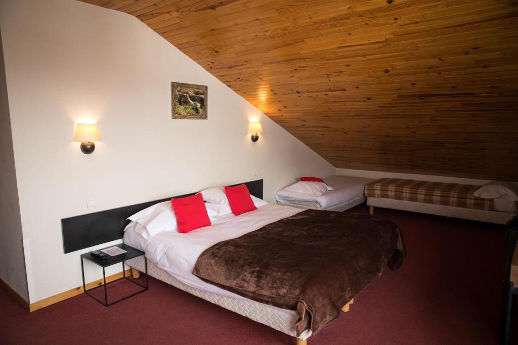 Hotel Emeraude hotel pied des pistes 1