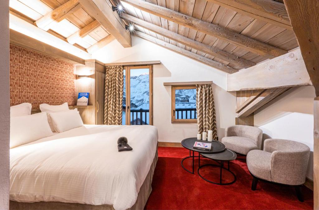Hotel LAigle du Montana by Les Etincelles hotel pied des pistes 1