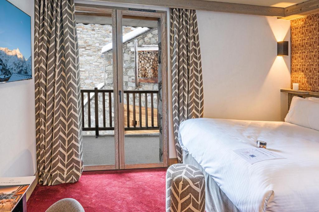 Hotel LAigle du Montana by Les Etincelles hotel pied des pistes 10