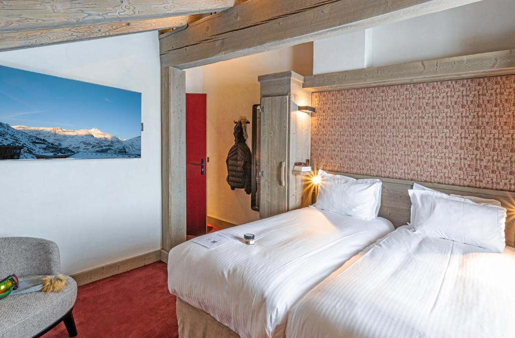 Hotel LAigle du Montana by Les Etincelles hotel pied des pistes 19